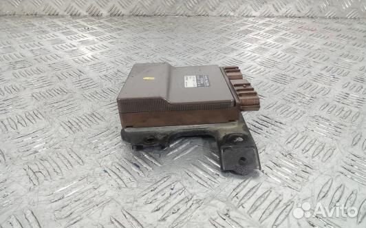 Блок управления форсунками toyota RAV 4 ZCA2 (4BR0