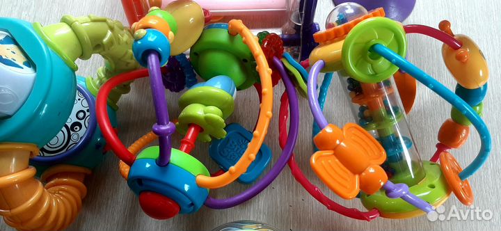 Развивающие игрушки пакетом