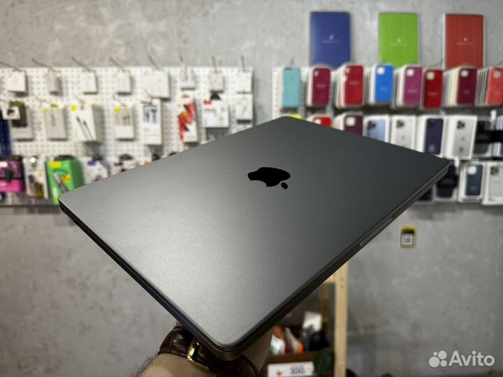 MacBook Pro 14-inch, 2023, M2 (28 циклов)