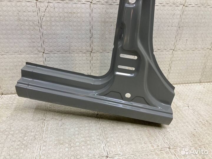 Боковина кузова правая Лада Гранта 2011