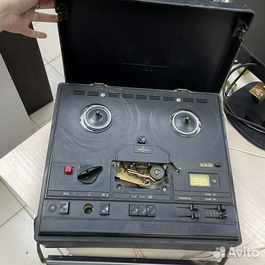 Катушечный магнитофон яуза 209 (Сзр)