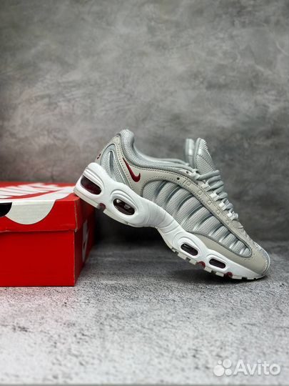 Удобные Nike Air Max Tailwind