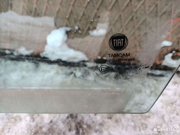 Стекло двери перед,зад/левое,правое Fiat Linea