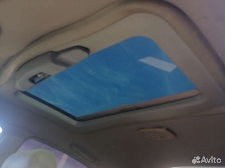 Люк в авто webasto