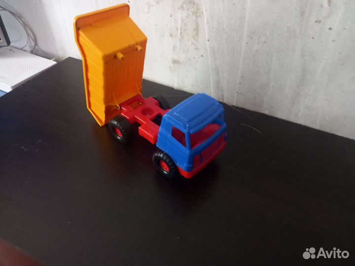 Детские игрушки