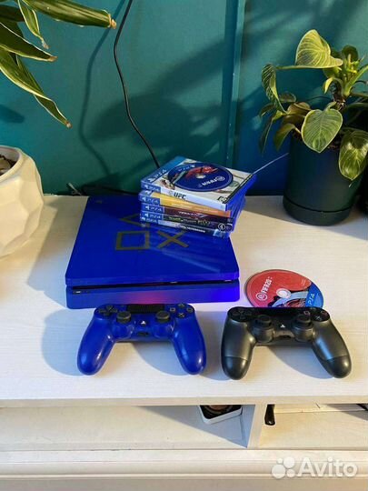 Sony PS4 slim Limited/ 2геймпада / игры