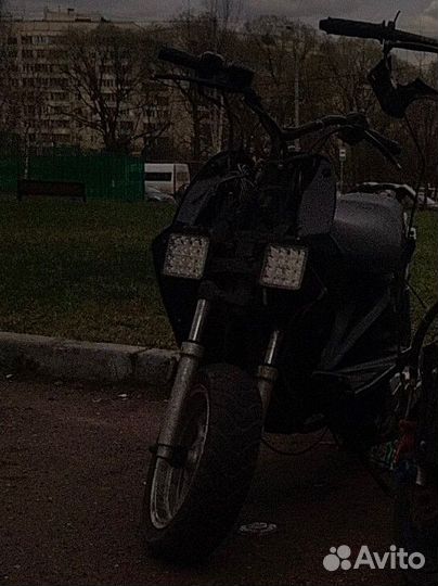 Скутер stels tactic