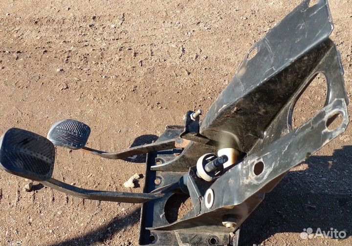 Педальный узел(блок) ваз 2107,2105