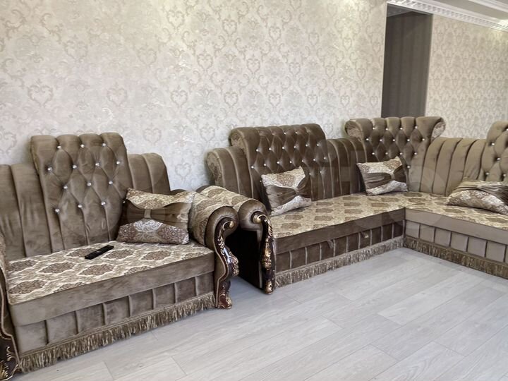 2-к. квартира, 61 м², 2/3 эт.