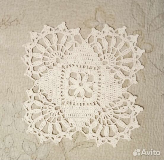 Салфетка вязаная
