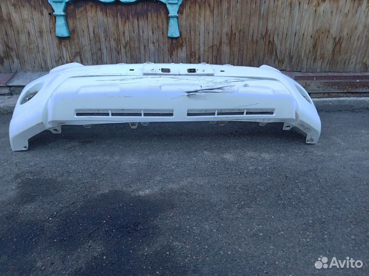 Бампер передний