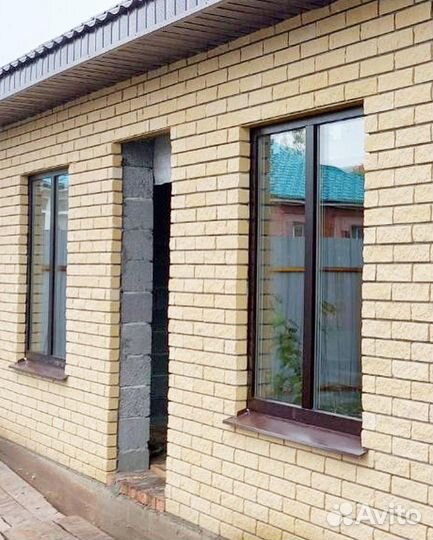 Остекление балконов с внутренней отделкой