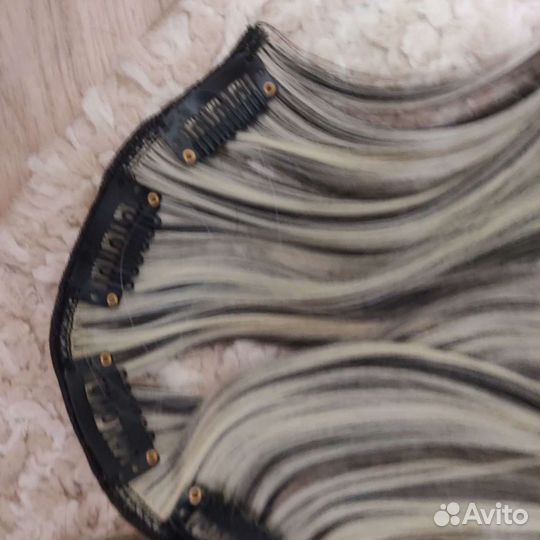 Волосы на заколках новые