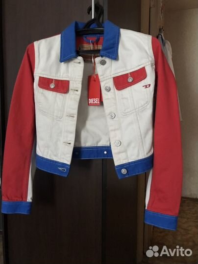 Джинсовая куртка женская