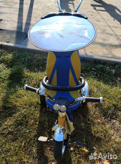 Трехколесный велосипед