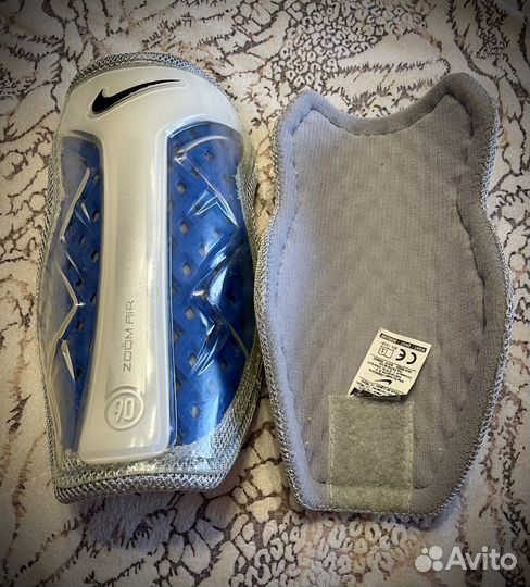 Щитки футбольные Nike Zoom Air T 90. Новые. L