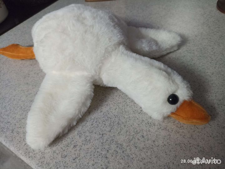 Гусь обнимусь