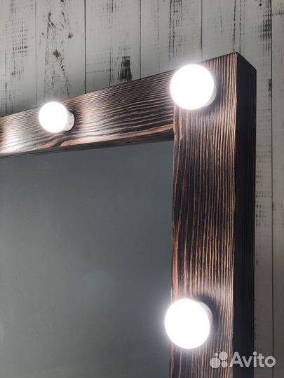 Зеркало с подсветкой