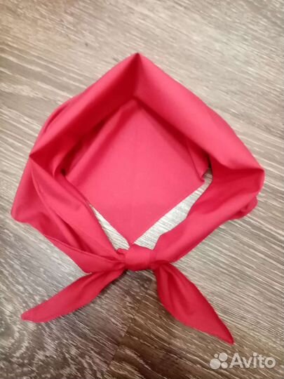 Пионерский галстук