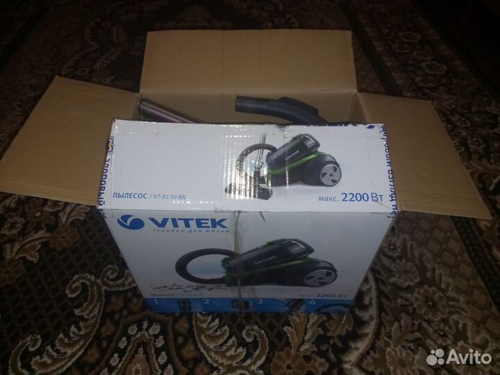 Пылесос Vitek VT-8130 BK