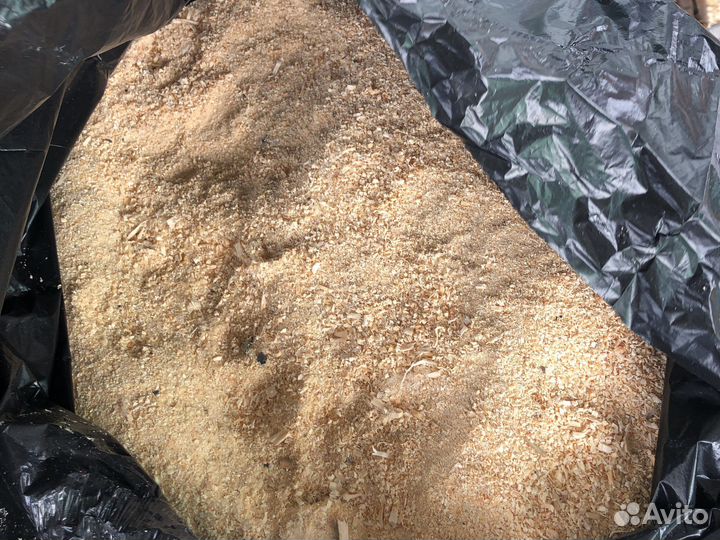 Опилки в мешках