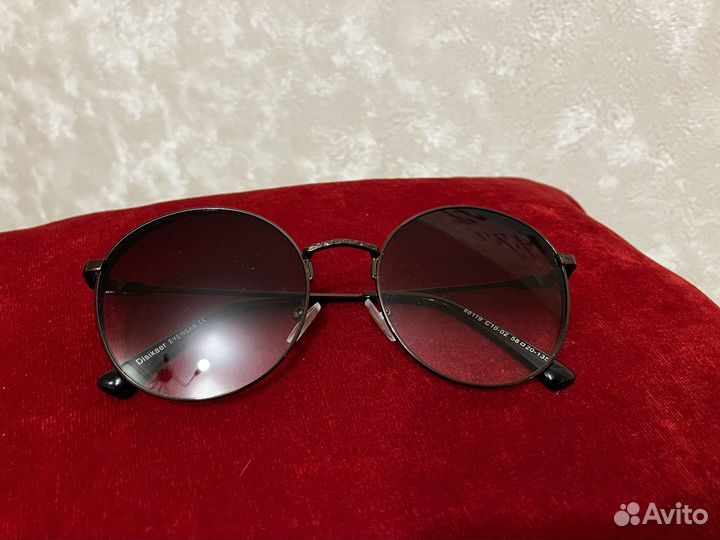 Солнцезащитные очки