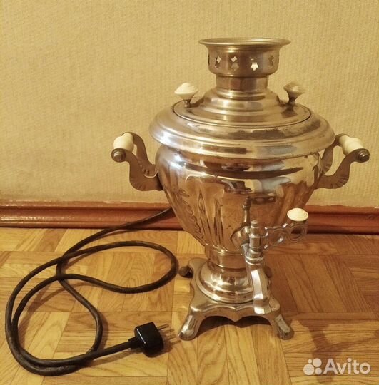 Самовар электрический времён СССР