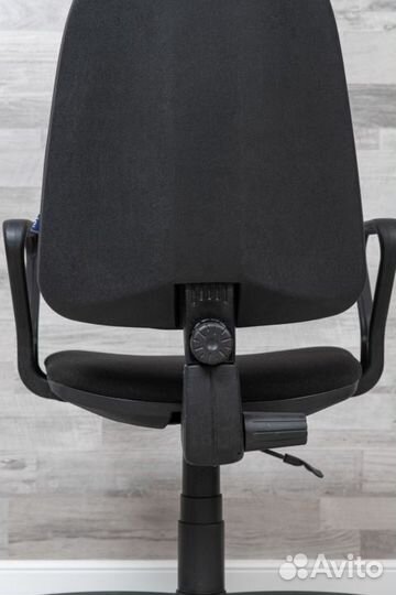 Кресло офисное