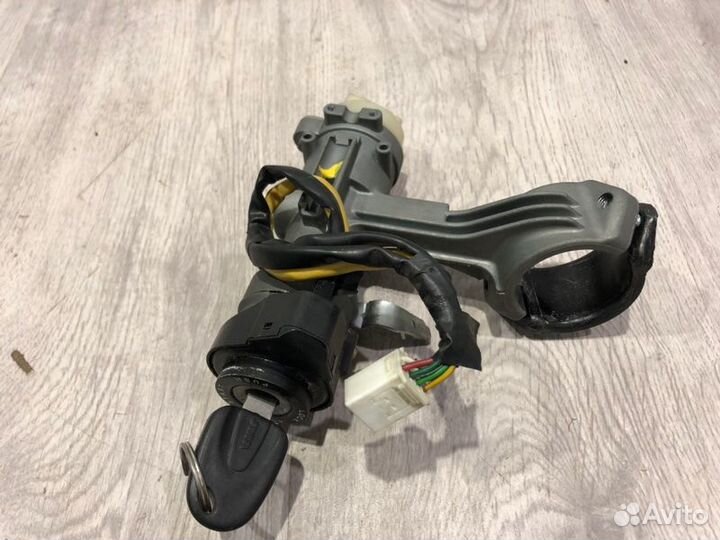 Замок зажигания Hyundai Tucson JM G6BA 2004