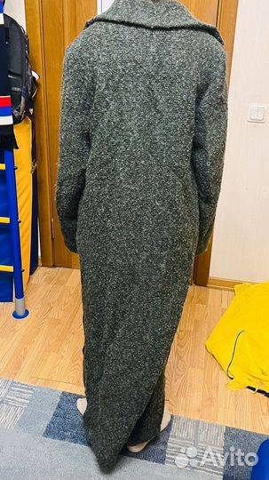Шикарное шерстяное пальто Италия