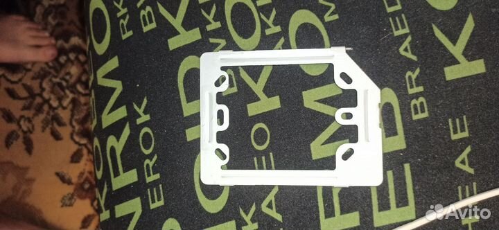 Аналоговый цветной видеодомофон