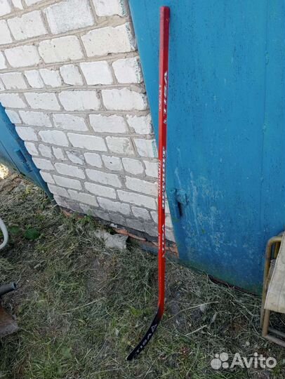 Клюшка хоккейная