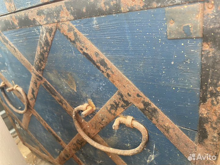 Сундук деревянный старинный