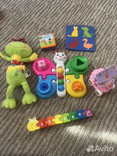 Игрушки для малышей пакетом