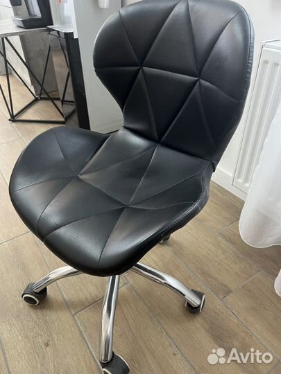 Стул для мастера ракушка