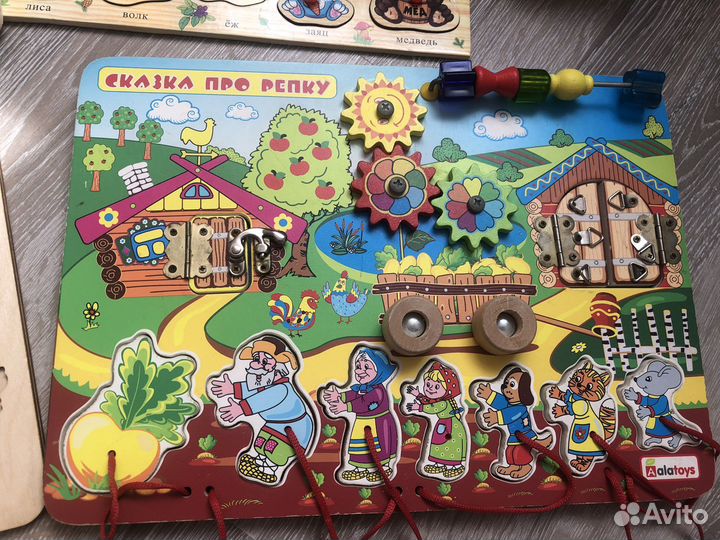 Развивающие игрушки для малышей деревянные