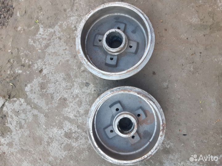 Тормозные барабаны