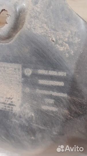 Подкрылок передний левый Volkswagen Polo 5 С 2009