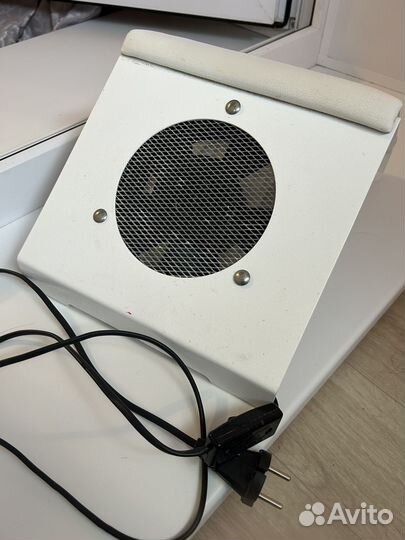 Настольный пылесос для маникюра Pro-series 80 вт