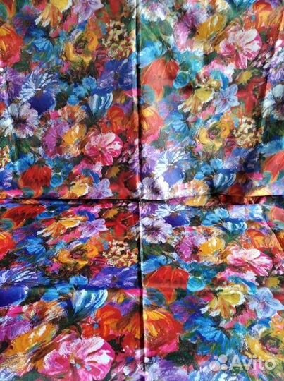 Отрез яркого шёлка ацетатного 2 м