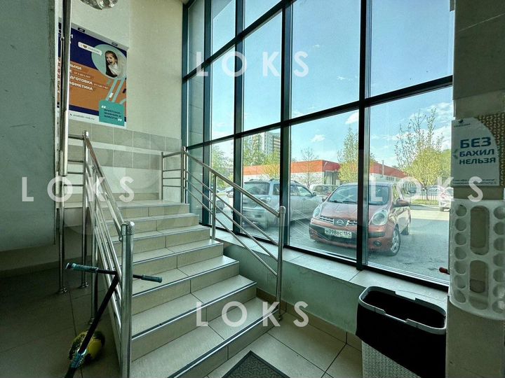 Офис, 58 м² с ремонтом, ул. Громова 17/1