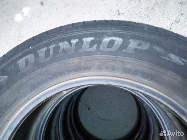 Dunlop Grandtrek ST30 225/65 R17