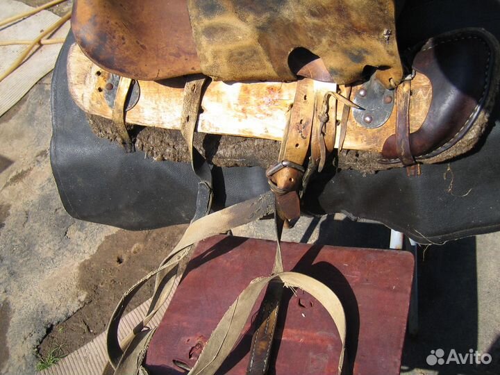 Седло для лошади