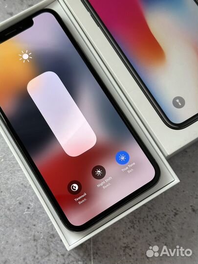 iPhone X, 256 ГБ