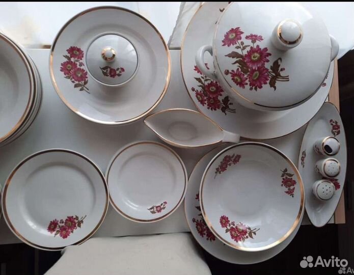 Набор столовой посуды