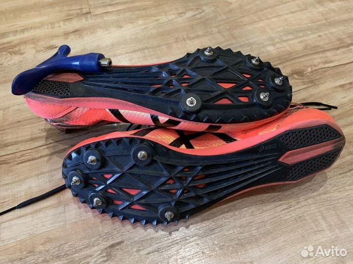 Шиповки asics