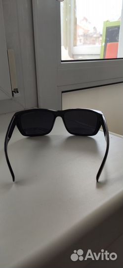 Солнцезащитные очки мужские