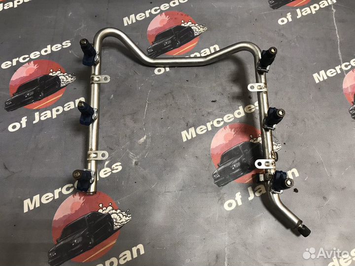 Топливная рампа с форсунками m112. Япония