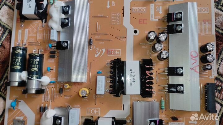 BN44-00977A от Samsung QE55Q70rauxru