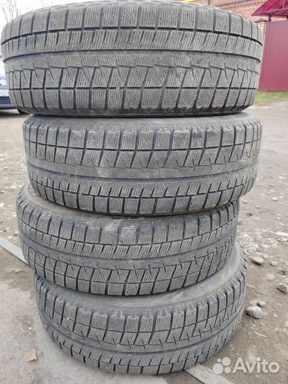 Bridgestone Blizzak Revo GZ 205/65 R16